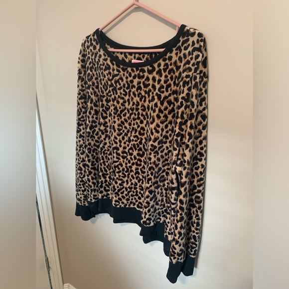 Kate Spade Cheetah Print Velour Top, size XXL - Picture 8 of 8